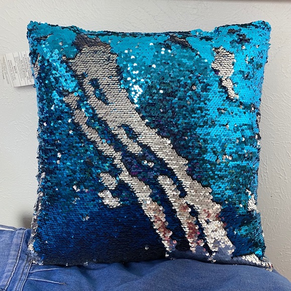 Other - Cute Two Toned Sequin Pillow • Teal & Silver Color